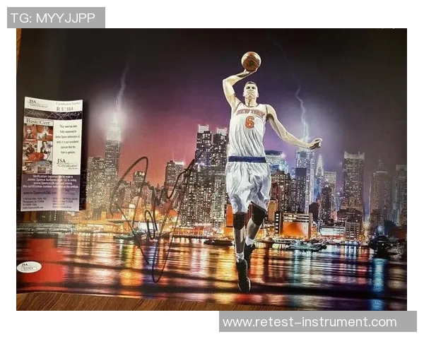 扎克拉文如何在NBA赛场上展现个人魅力与团队合作的完美结合